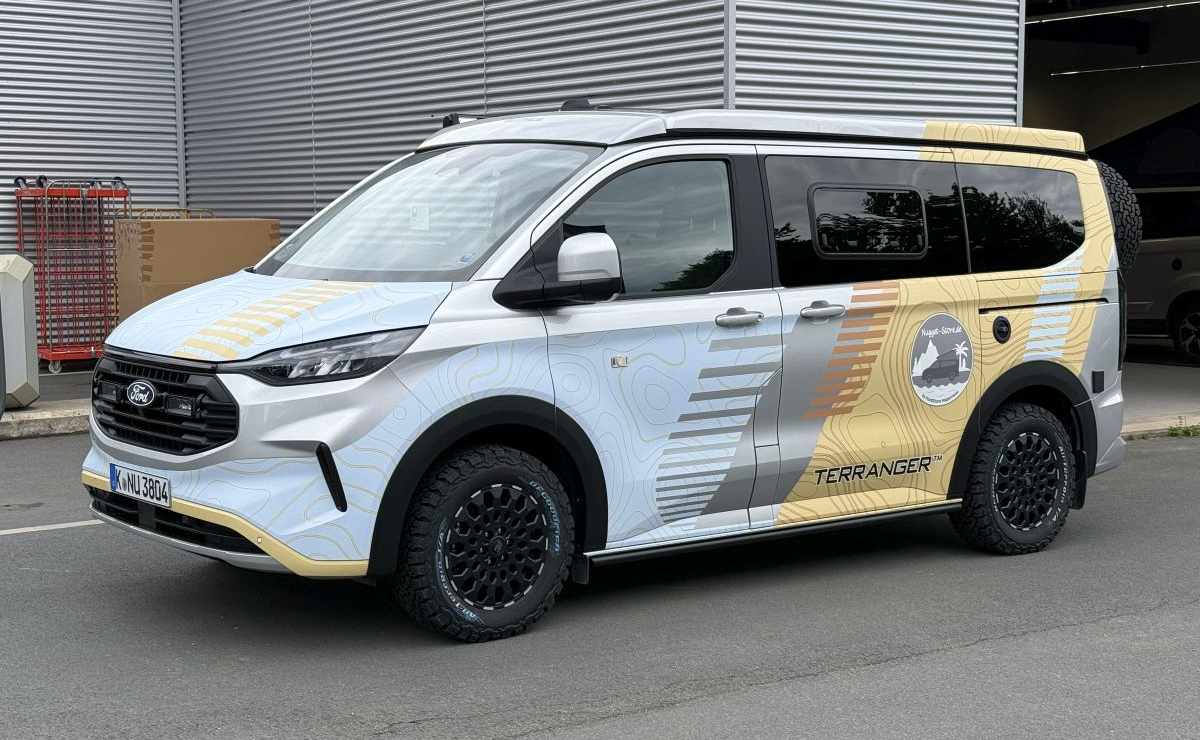 La Ford Transit y su nueva versión camper 4x4 para travesías extremas: cómo es y qué características tiene 4 Ford Transit Camper Nugget Store