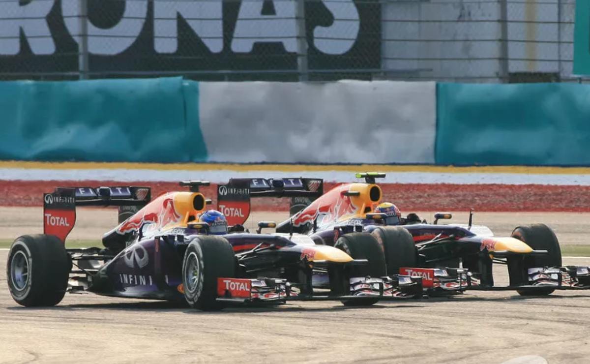 A lo Franco Colapinto: 3 casos resonantes de "desobediencia de equipo" que marcaron la F1 3 Sebastian Vettel vs Mark Webber en el GP de Malasia de F1 2013