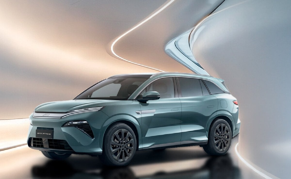 Este SUV chino con tecnología avanzada supera los 1.000 km de autonomía: ¿cuánto cuesta? 2 SUV BYD ATTO 8