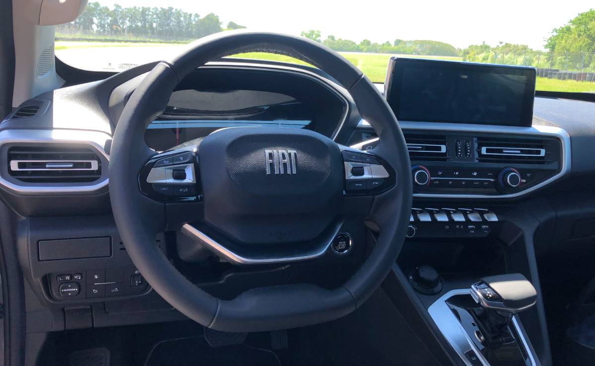 Prueba de consumo Fiat Titano: ¿la pick up que menos gasta del segmento? 5 Fiat Titano interior 1