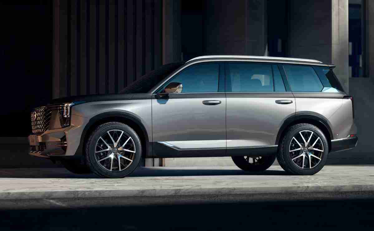 Llegó un nuevo SUV con siete asientos, equipamiento superior y motor de 251 CV: cuánto cuesta 1 GAC SUV