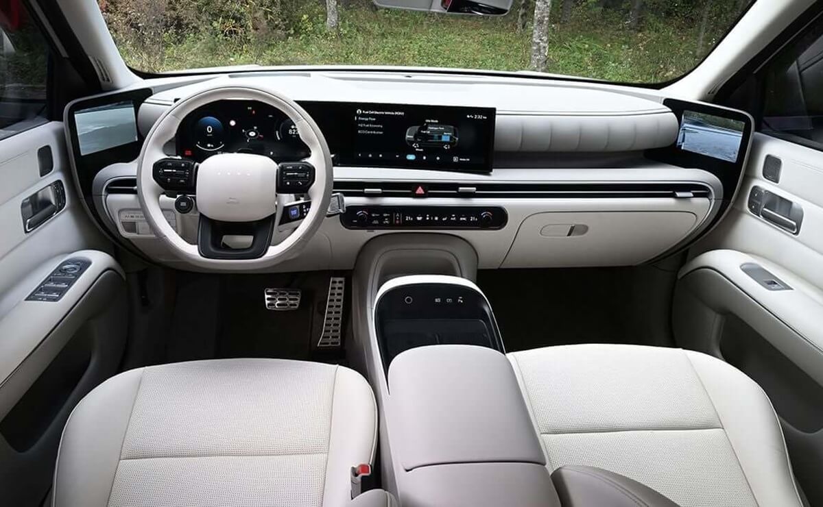 Tecnológico, a buen precio y ¿superior? Hyundai presentó un renovado SUV que va por Toyota 4 Hyundai Nexo 2026 interior