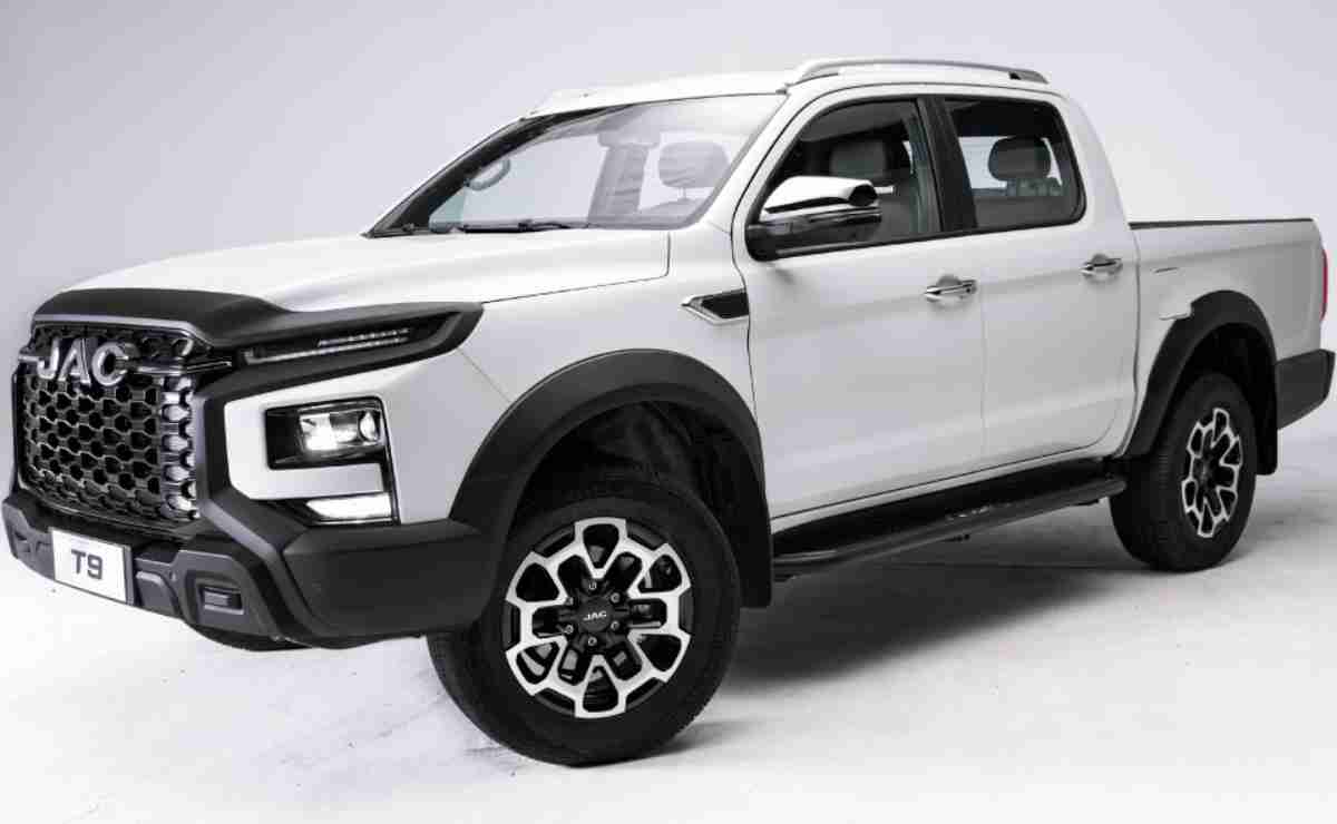 JAC T9 Pick Up 3