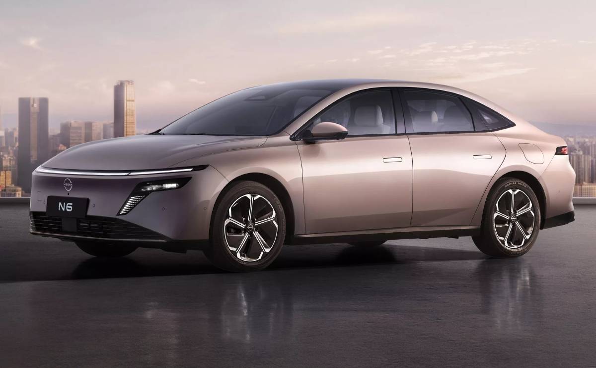 Superior a Versa y más barato: Nissan presentó un nuevo sedan 5 Nissan N6 frente 1 1