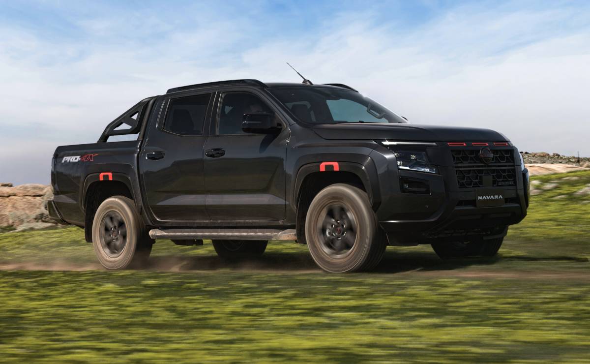 Nissan renovó su pick up más vendida para ir contra Toyota y Ford: ¿en qué cambia este modelo? 6 Nueva Nissan Frontier accion