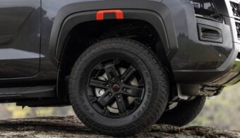 Nueva Nissan Frontier llanta