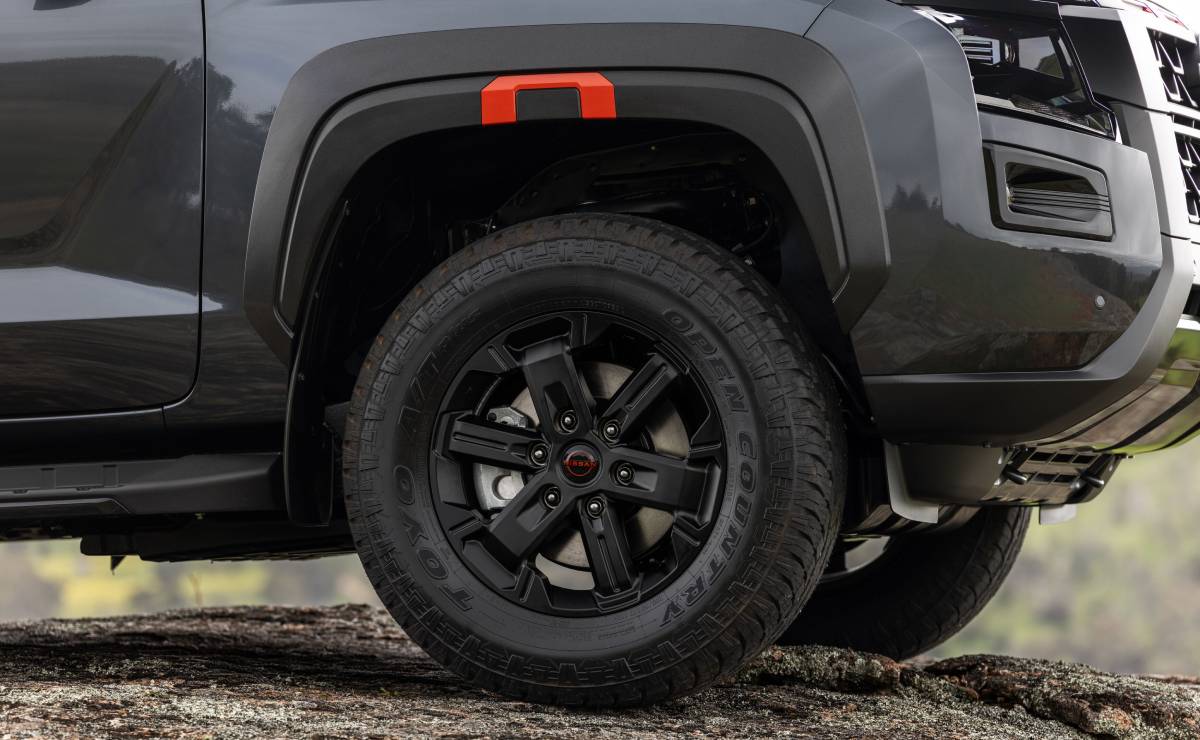 Nissan renovó su pick up más vendida para ir contra Toyota y Ford: ¿en qué cambia este modelo? 1 Nueva Nissan Frontier llanta