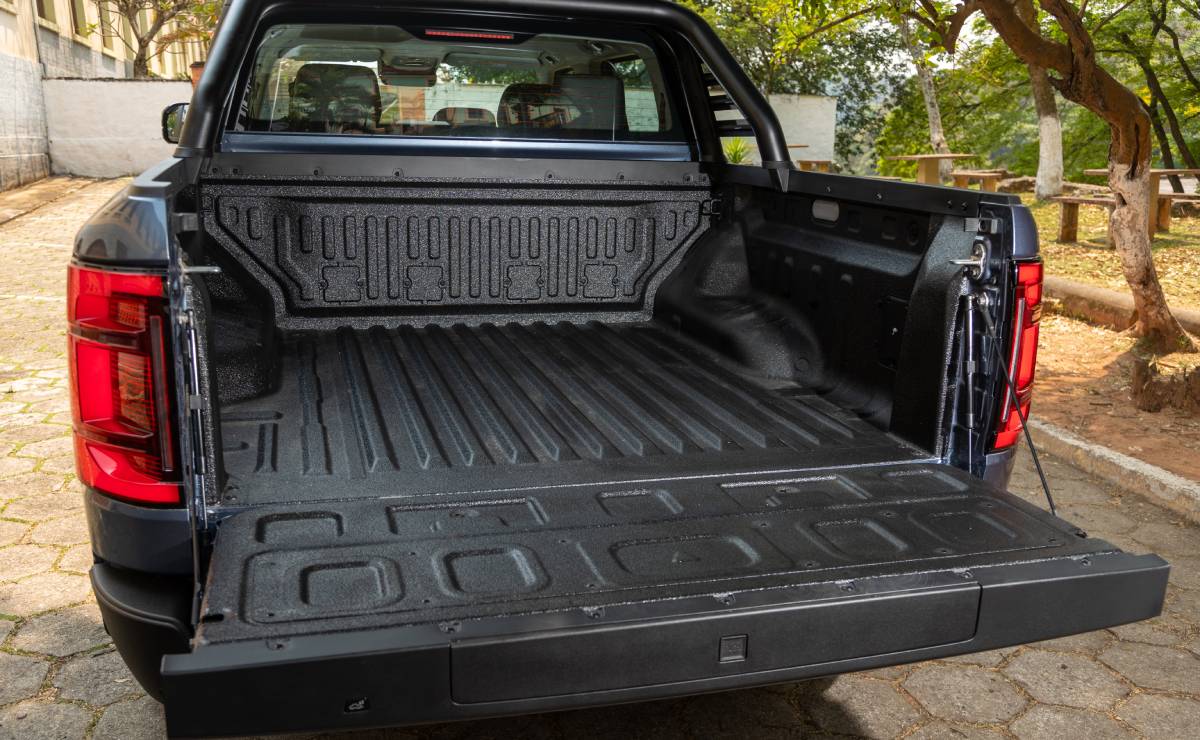 La pick up de 437 CV que bajó de precio para superar a Toyota Hilux: ¿cuánto cuesta? 1 Pick up BYD Shark caja