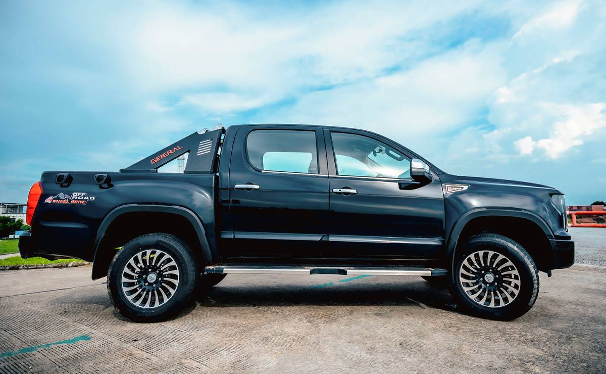 Esta nueva pick up china desafía a la Toyota Hilux con un precio más bajo 1 Pick up Foton Tunland G9 perfil