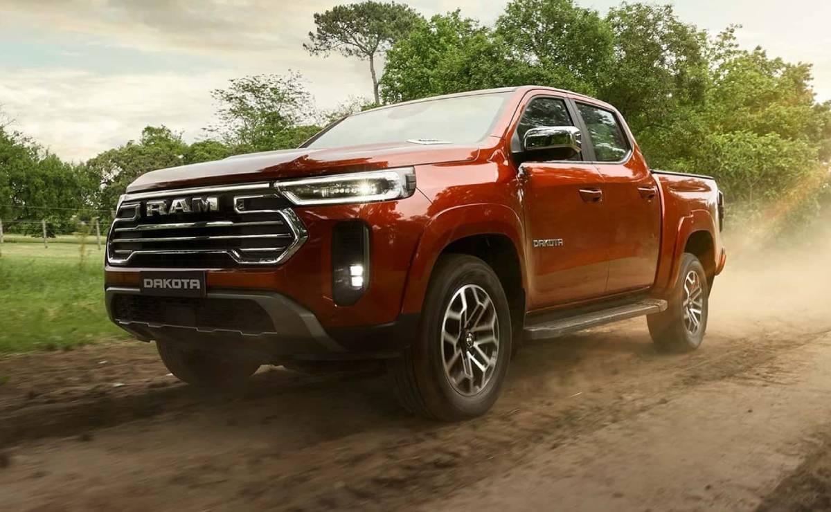 La nueva pick up mediana que llega para competir con Hilux y Ranger: ¿podrá ser referente? 7 Pick up RAM Dakota Laramie accion