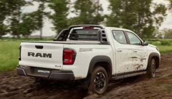 Pick up RAM Dakota Warlock accion