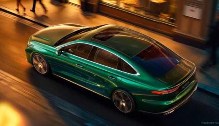 Sedan Geely Emgrand 2026 trasera