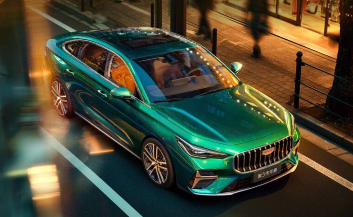 Sedan Geely Emgrand 2026 trompa