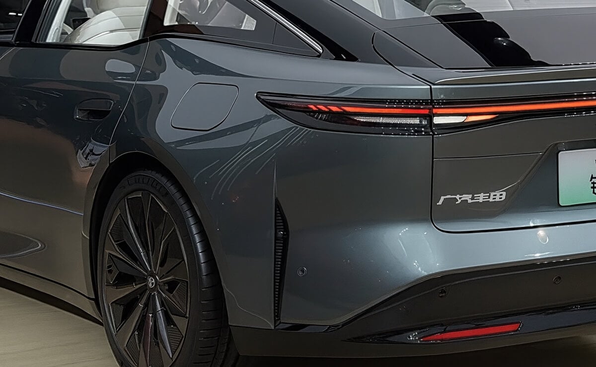 Superior al Corolla, pero más barato y con diseño futurista: Toyota presentó un nuevo sedán 1 Toyota bZ7, el sedán electrificado y futurista