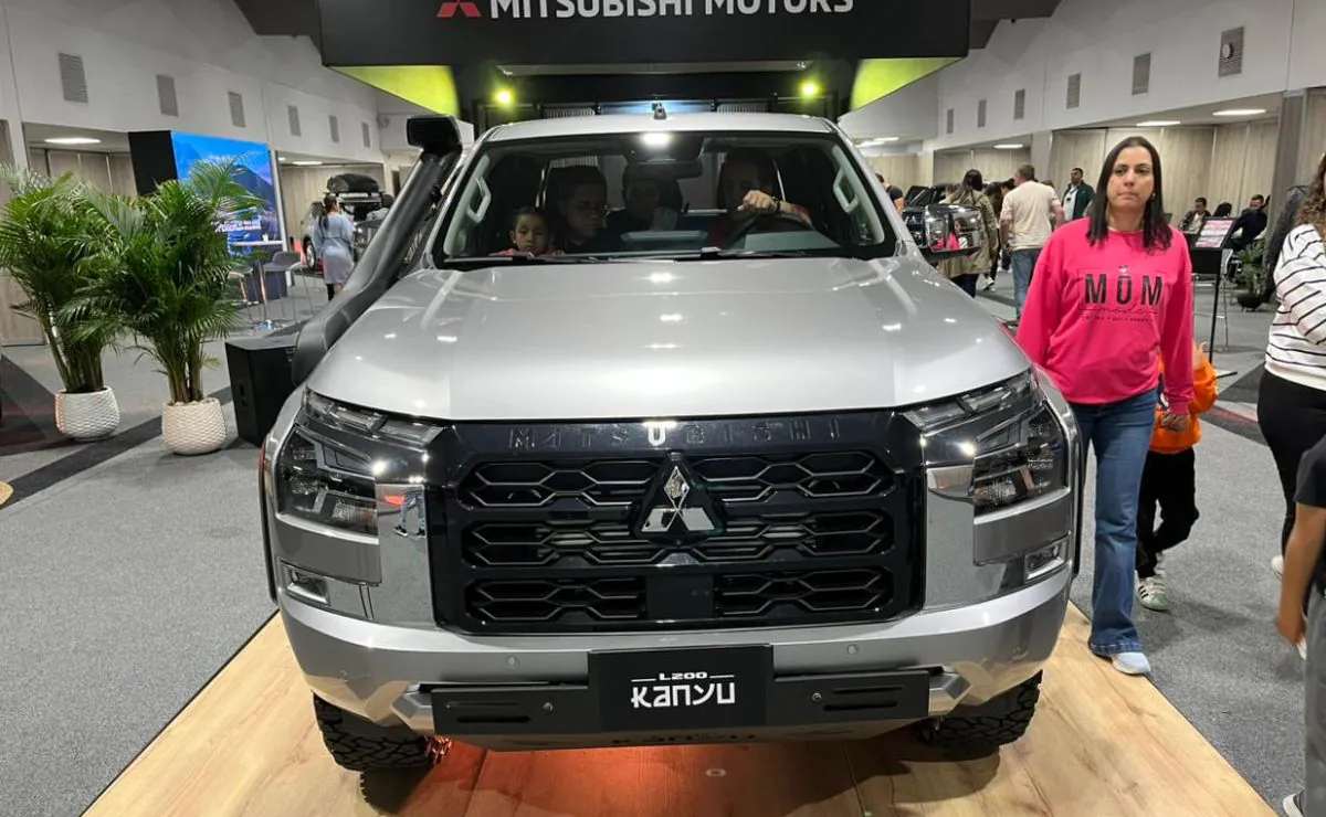 Pick up Mitsubishi L200 Kanyu