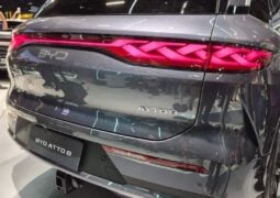 SUV BYD Atto8