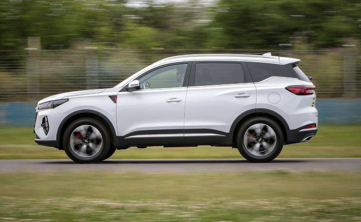 Chery Tiggo Pro 7 accion perfil