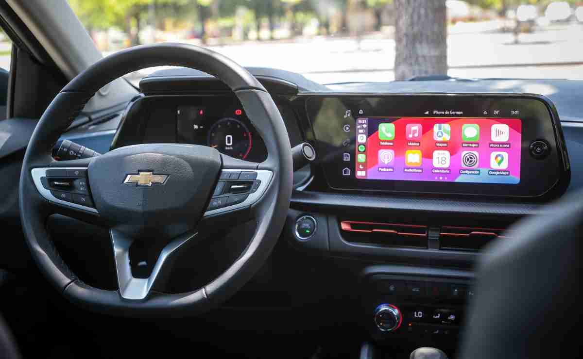 Chevrolet Sonic y Onix cuestan casi lo mismo: cuál ofrece más por menos de $700.000 de diferencia 6 Chevrolet Onix Premier 2025 10