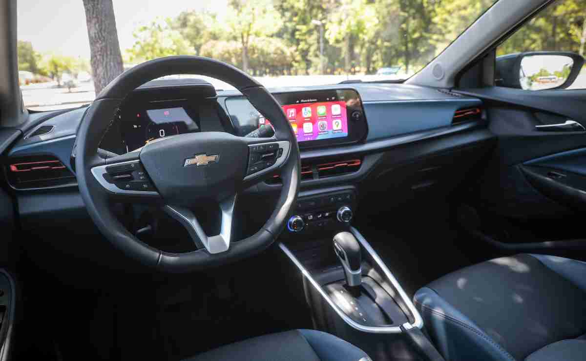 Chevrolet Onix Premier 2025 Test Drive 4 Chevrolet Onix Premier 2025 11