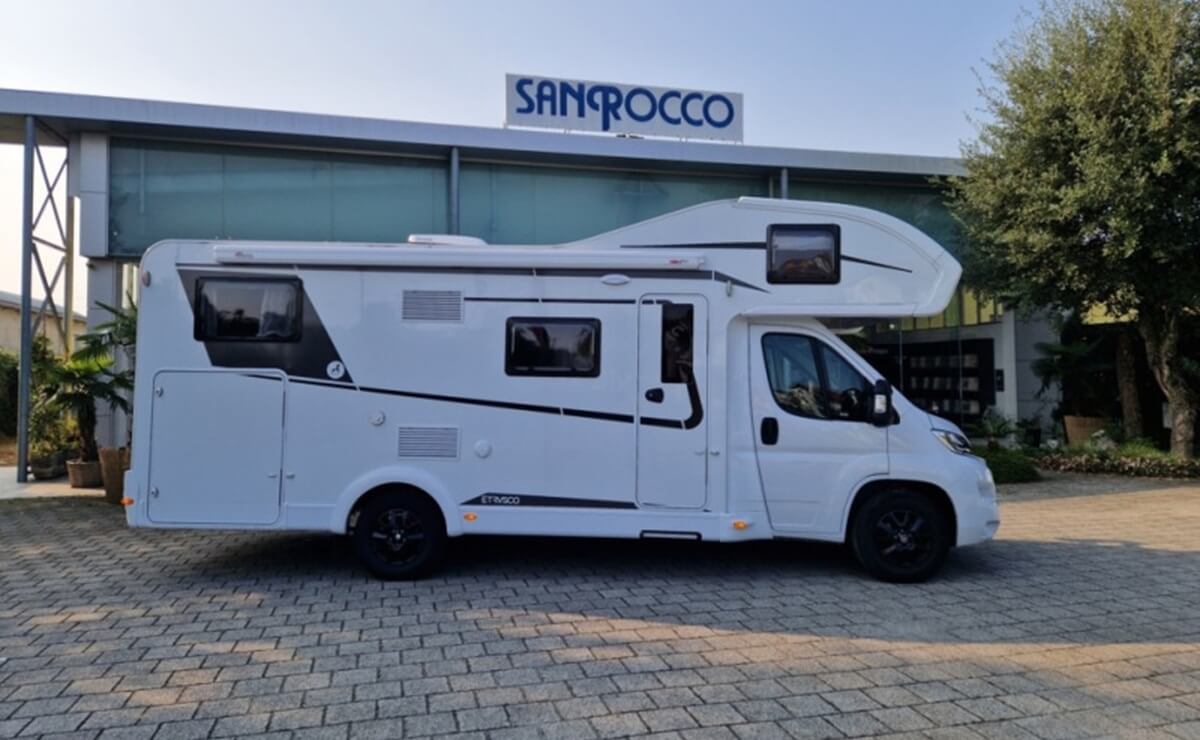 La camper que es ideal para la familia y para descansar: ¿qué ofrece y qué precio tiene? 1 Etrusco Capuchina Base, la camper ideal para familias numerosas