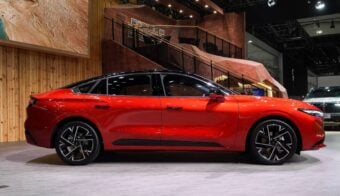 Ford Mondeo 2026 perfil