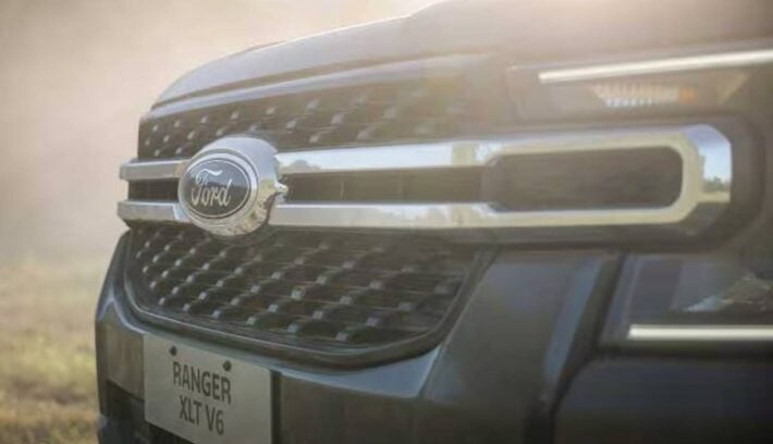 Ford Ranger XLT V6 lanzamiento parrilla