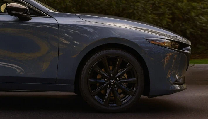 Mazda 3 PHEV, el renovado sedán híbrido