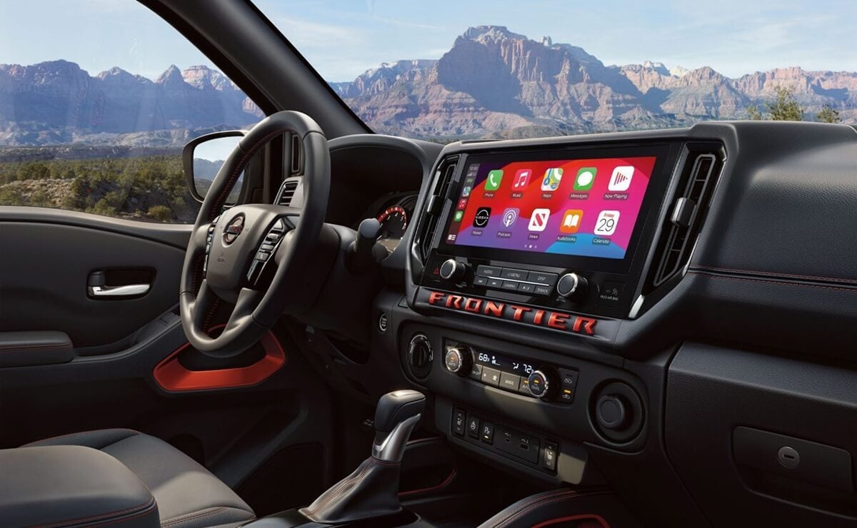 310 CV, 4x4 y única en el segmento: Nissan lanzó una versión exclusiva de la Frontier 4 Nissan Frontier V6 PRO 4X NISMO 2026 interior