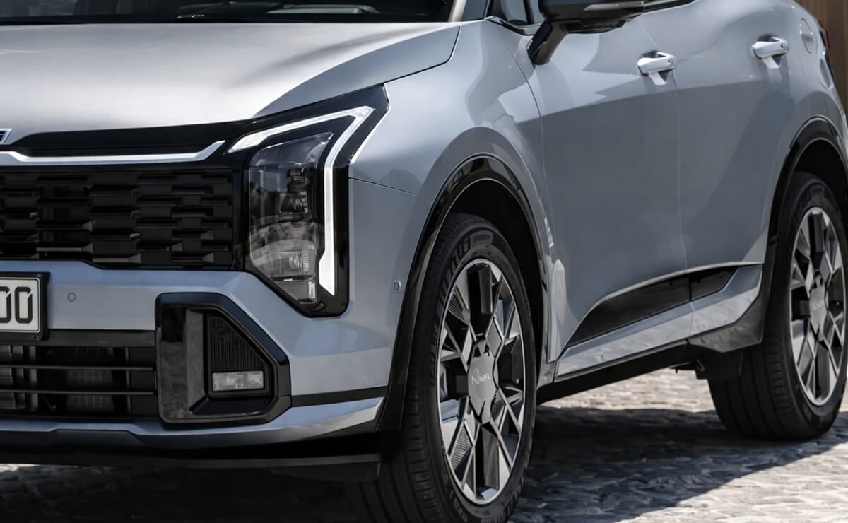 Casi 300 CV y buena relación precio-calidad: Kia renueva el SUV que compite con Toyota RAV4 1 Kia y la nueva Sportage: sus cambios