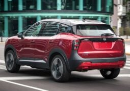 Nuevo Nissan Kicks accion trasera