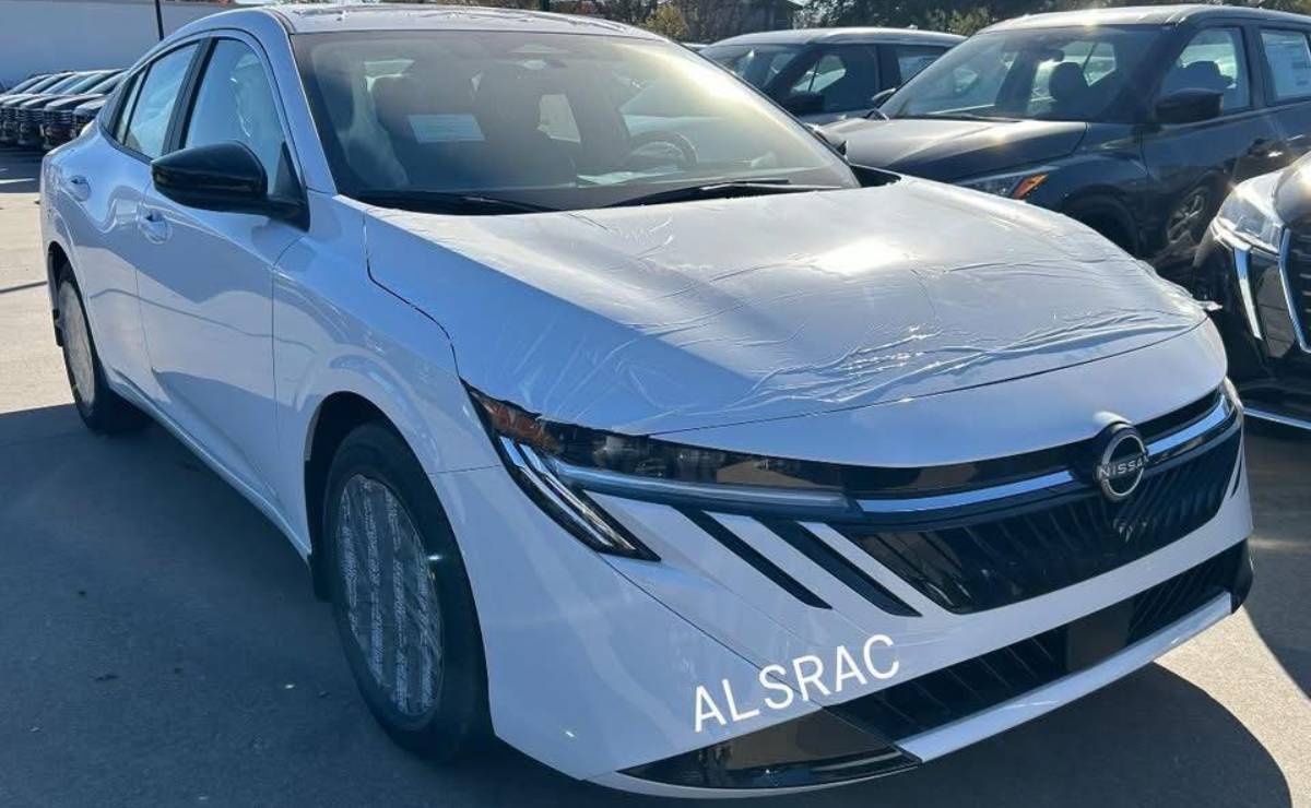 Nuevo Nissan Sentra frente 1