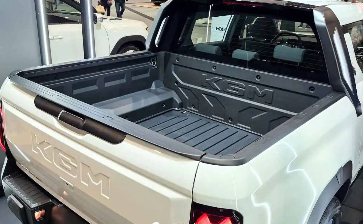 Pick up KGM Musso EV caja