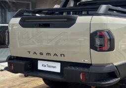 Pick up Kia Tasman teaser 1