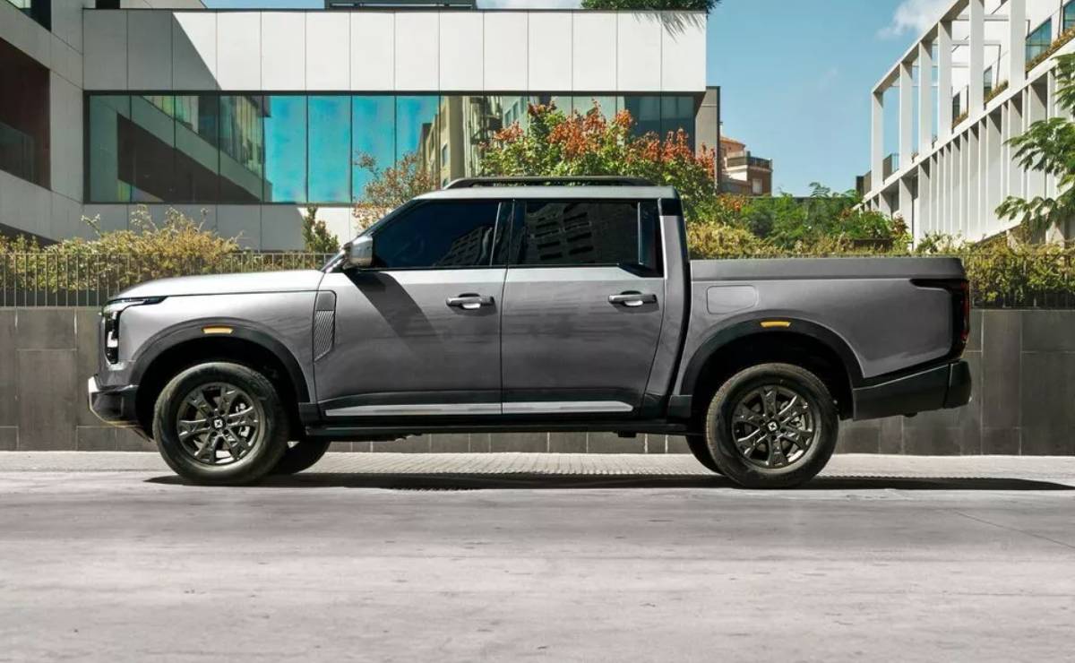 Pick up Santana 400 perfil 1