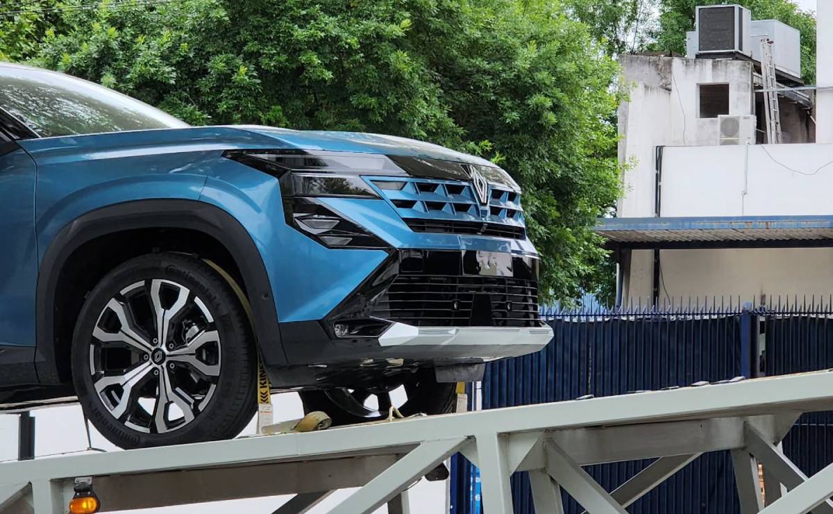 Llegó al país el nuevo SUV de Renault que se presentará en 2026 para complicar a Toyota Corolla Cross 1 Renault Boreal camion