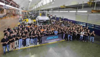 Mercedes-Benz se despide de su planta