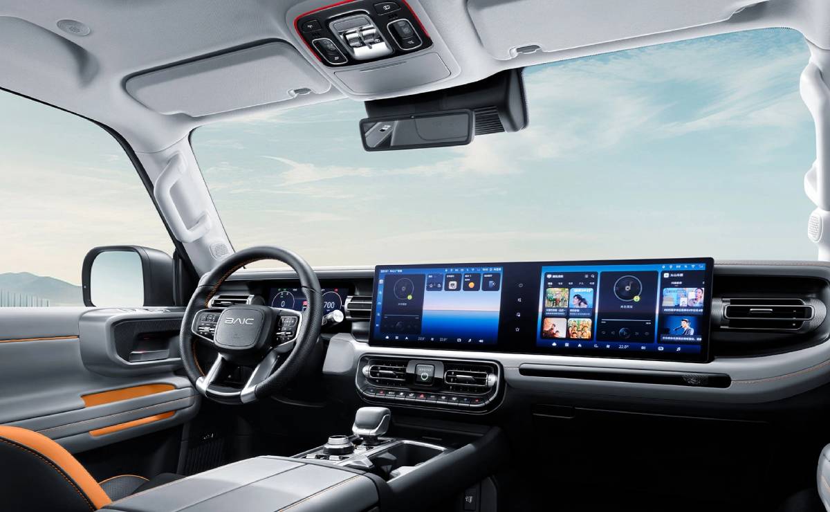 SUV BAIC BJ40 interior