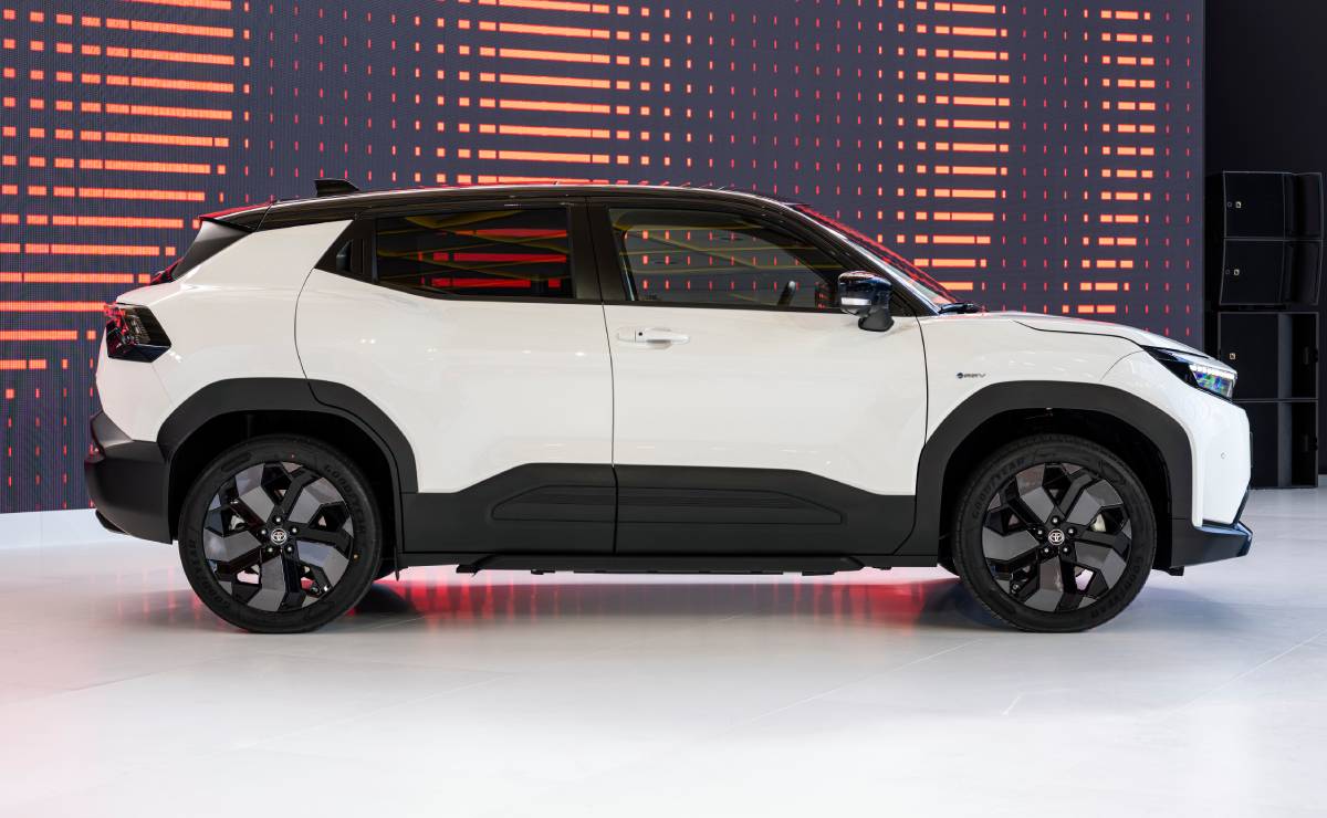 Toyota Urban Cruiser 2025 perfil
