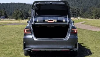 Toyota Yaris Sedan (1)