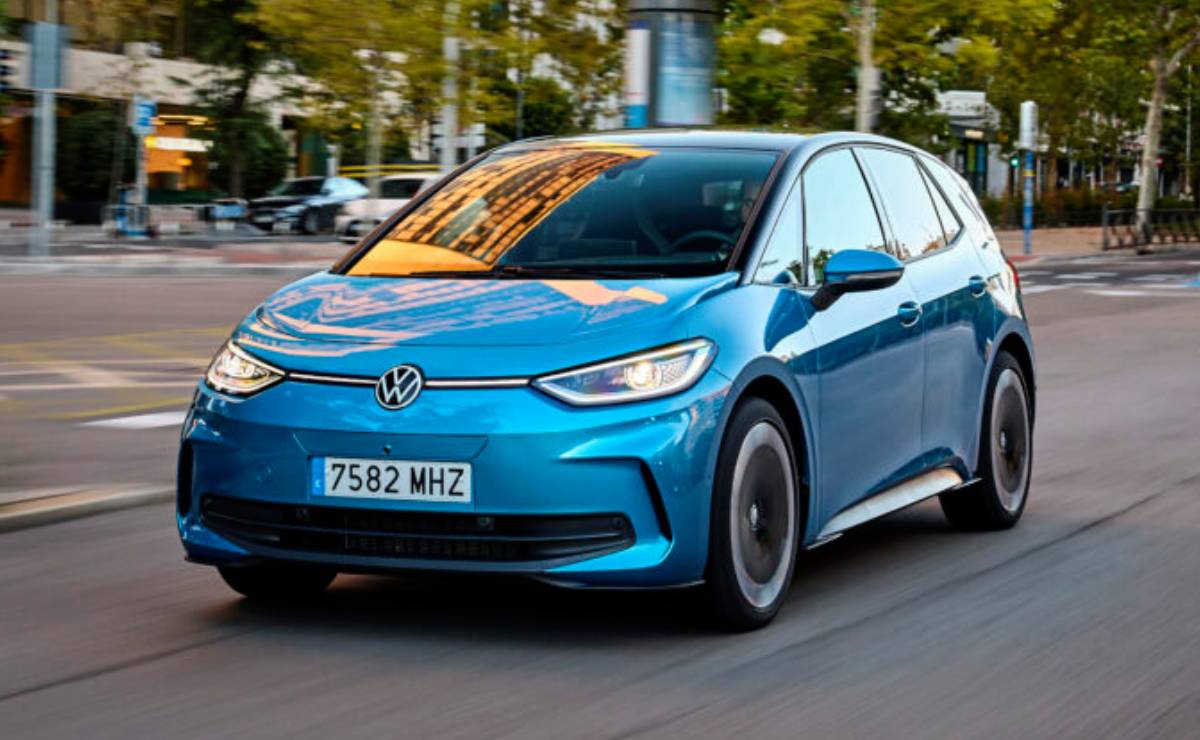 ¿El Volkswagen con tecnología superior más barato? Cuesta menos de 30.000 dólares y ofrece más de 385 km de autonomía 8 Volkswagen ID.3 accion