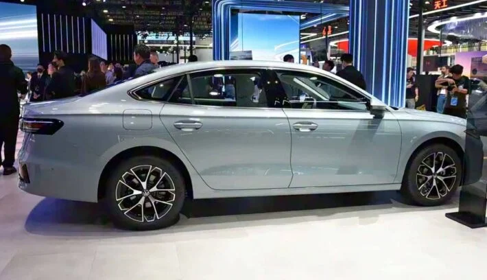 Volkswagen Passat e pro perfil