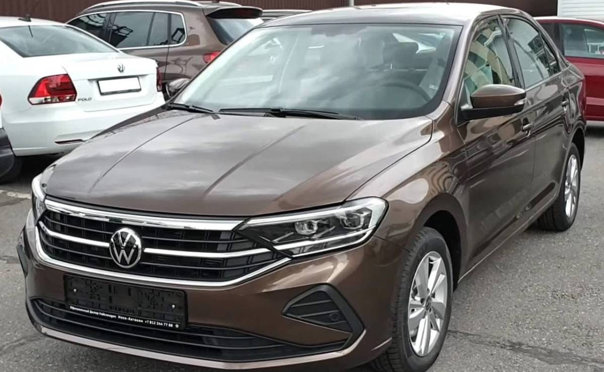 ¿Será así el sedán barato de Volkswagen para competir con Nissan Versa? 2 Volkswagen Polo sedan frente