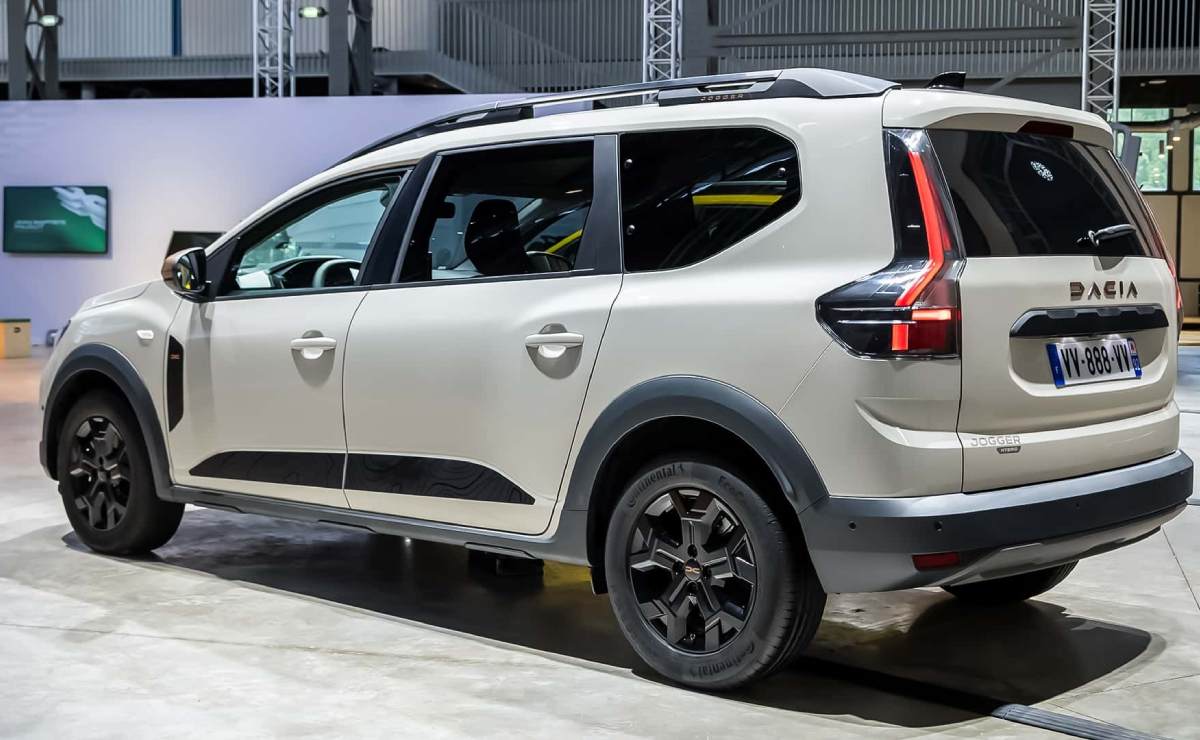 Menos de 25.000 dólares: el SUV de siete asientos que se actualiza con más de 120 CV y tecnología superior 6 Dacia Jogger