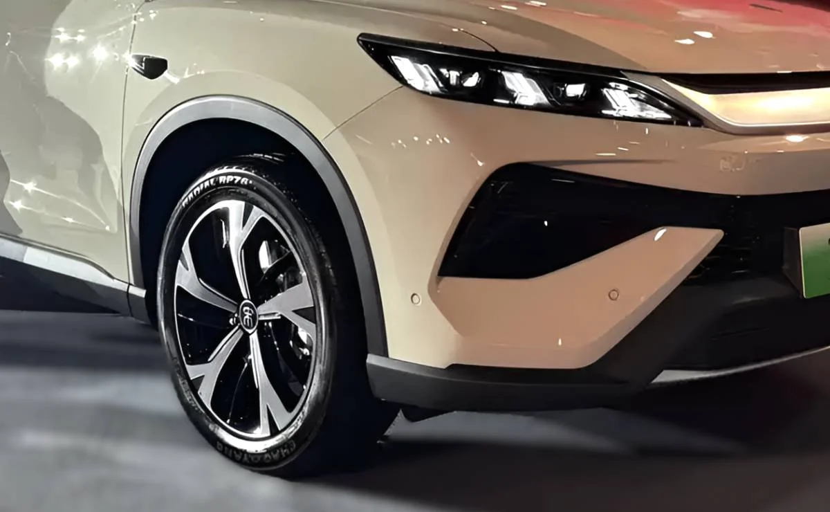 BYD Song Pro 2026 teaser