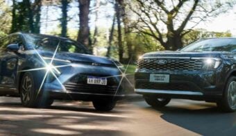 Chevrolet Captiva PHEV vs Ford Territory