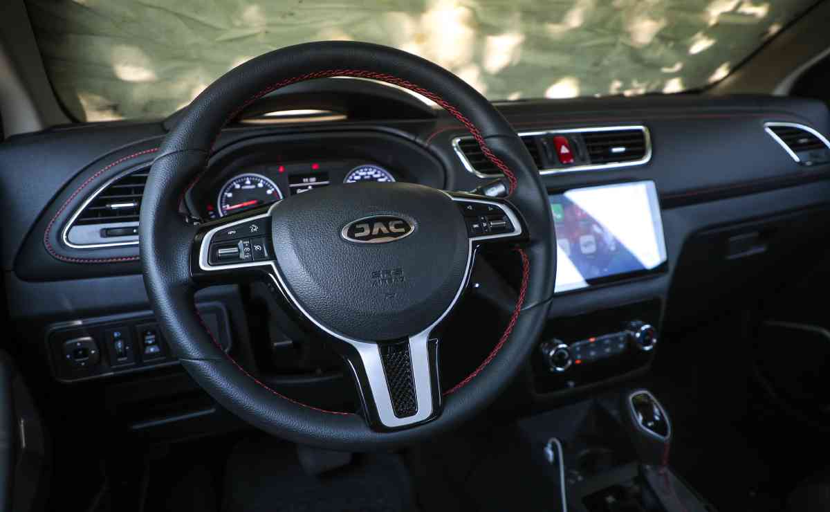 JAC JS2