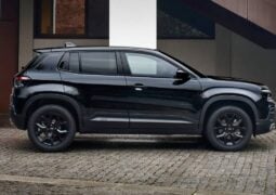 Jeep Avenger Black Edition perfil