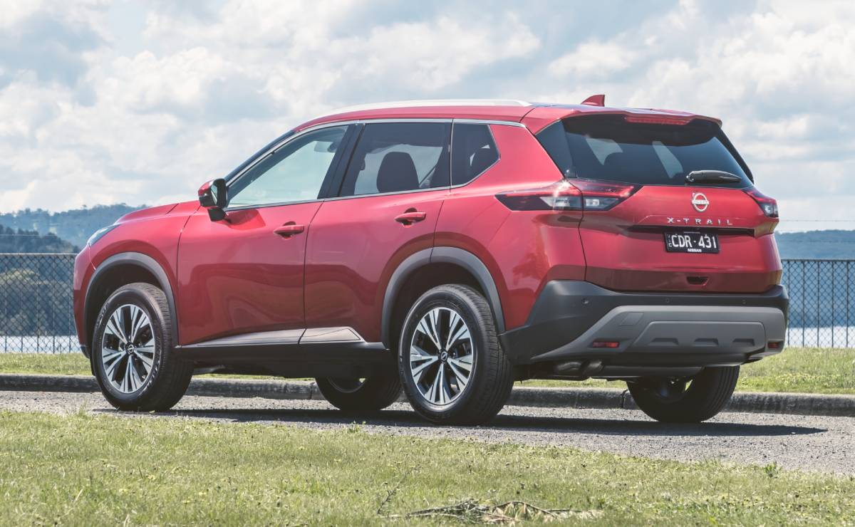 Nissan X Trail trasera