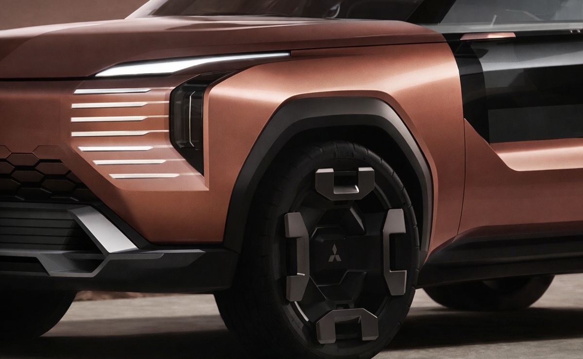 4x4 y con 4 motores: se presentó un SUV para superar Toyota y Nissan y hacer historia 1 Mitsubishi Elevance Concept, el SUV futurista y con 4 motores
