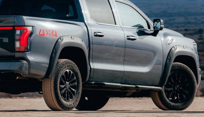 Pick up Foton Tunland V9 trasera